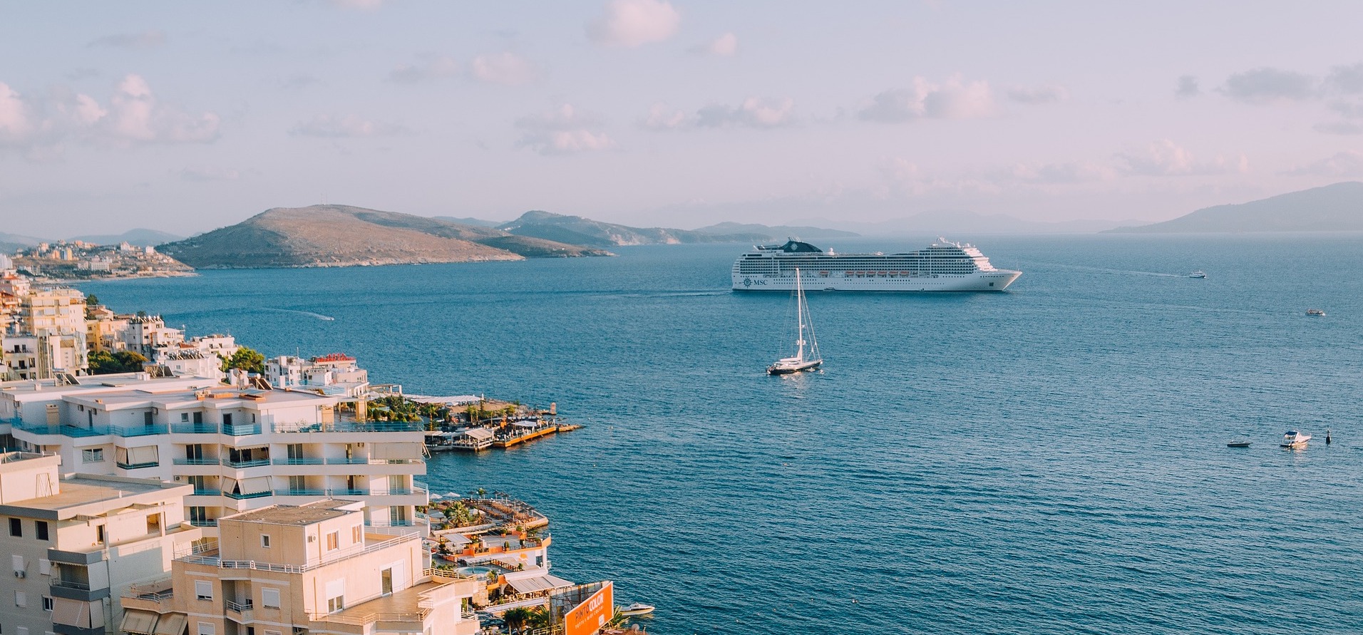 Quel diplôme fautil pour travailler sur un bateau de croisière ? Plansurgaia