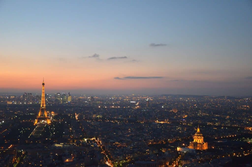Paysage Parisien avec la tour Eiffel 
